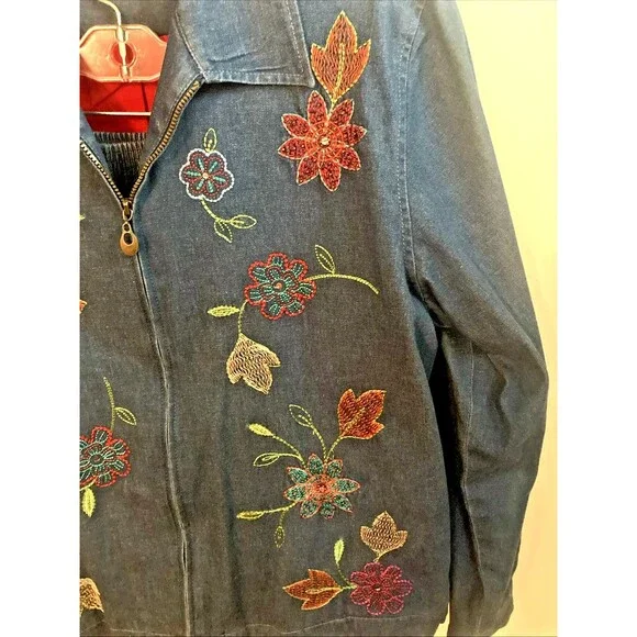 Alfred Dunner Denim Beaded Embroidered  Sz 12 Jacket & Pants Capri Set Outfit - Picture 3 of 13